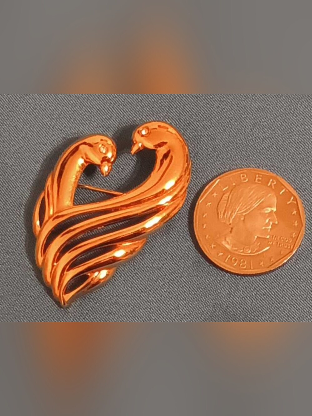 Vintage Monet Gold Tone Lovebirds Brooch Pin